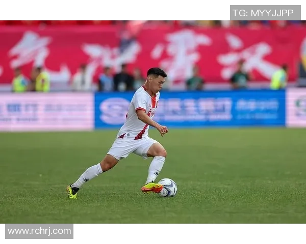 广州足球队在最新足球状态排行榜中荣登第8名展现强劲实力与潜力