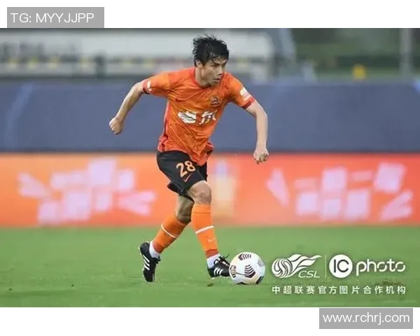 武汉街舞队边路渗透打法深度解析与战术应用探讨